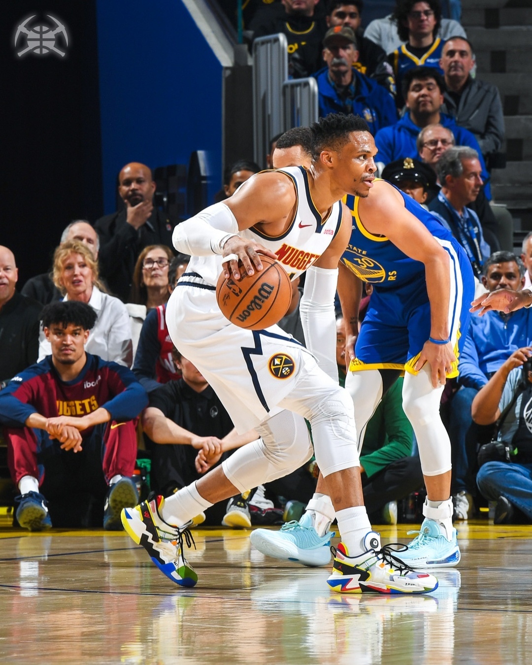 包含布鲁克林篮网训练开放日，集结日主帅复盘引欢呼，国王杯在即，球队文化再被提及的词条